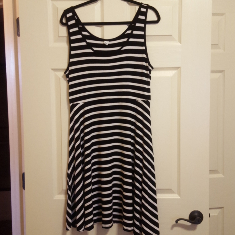 Old Navy XL black/white dress